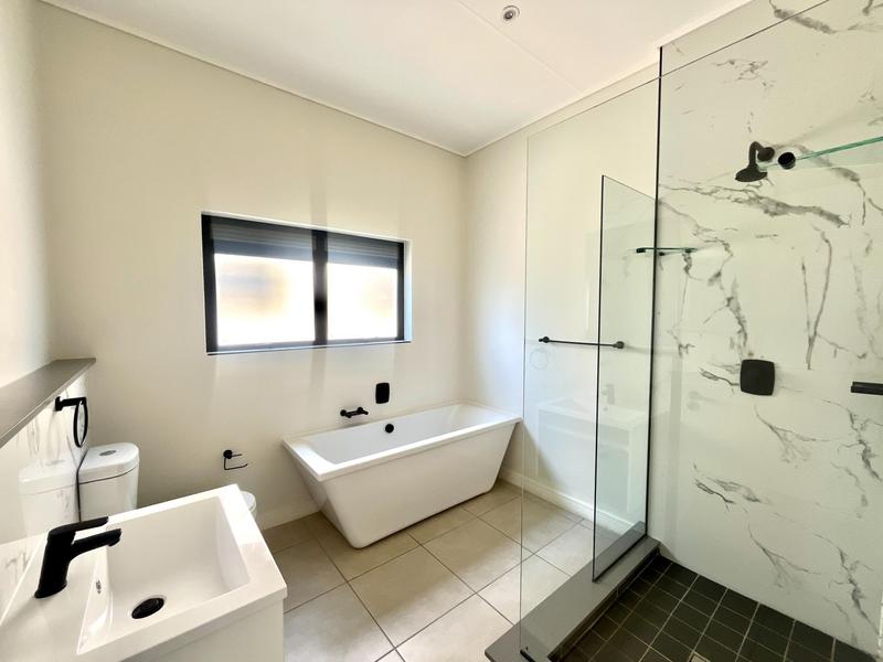 2 Bedroom Property for Sale in The Huntsman Western Cape